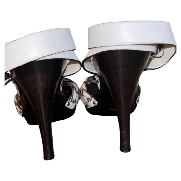 Gucci White Braided Leather Sandals with High Heel - Picture 6 of 6